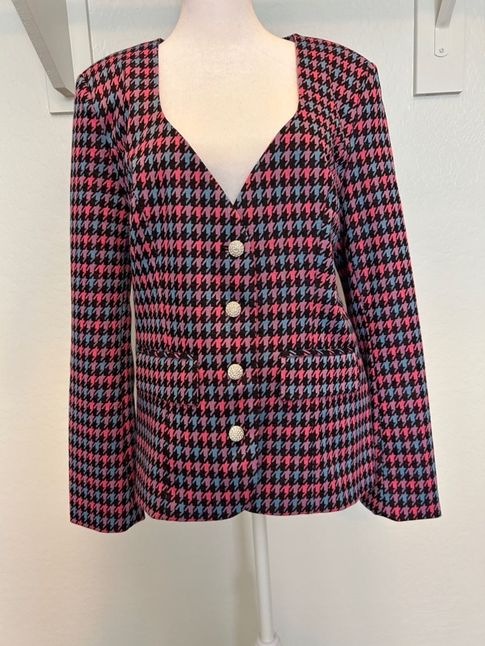 Women's Pink & Blue Houndstooth Button-Front Blazer - Picture 2 of 6